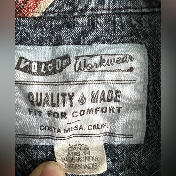 Volcom work wear plaid shirt kids size large - Picture 2 of 7